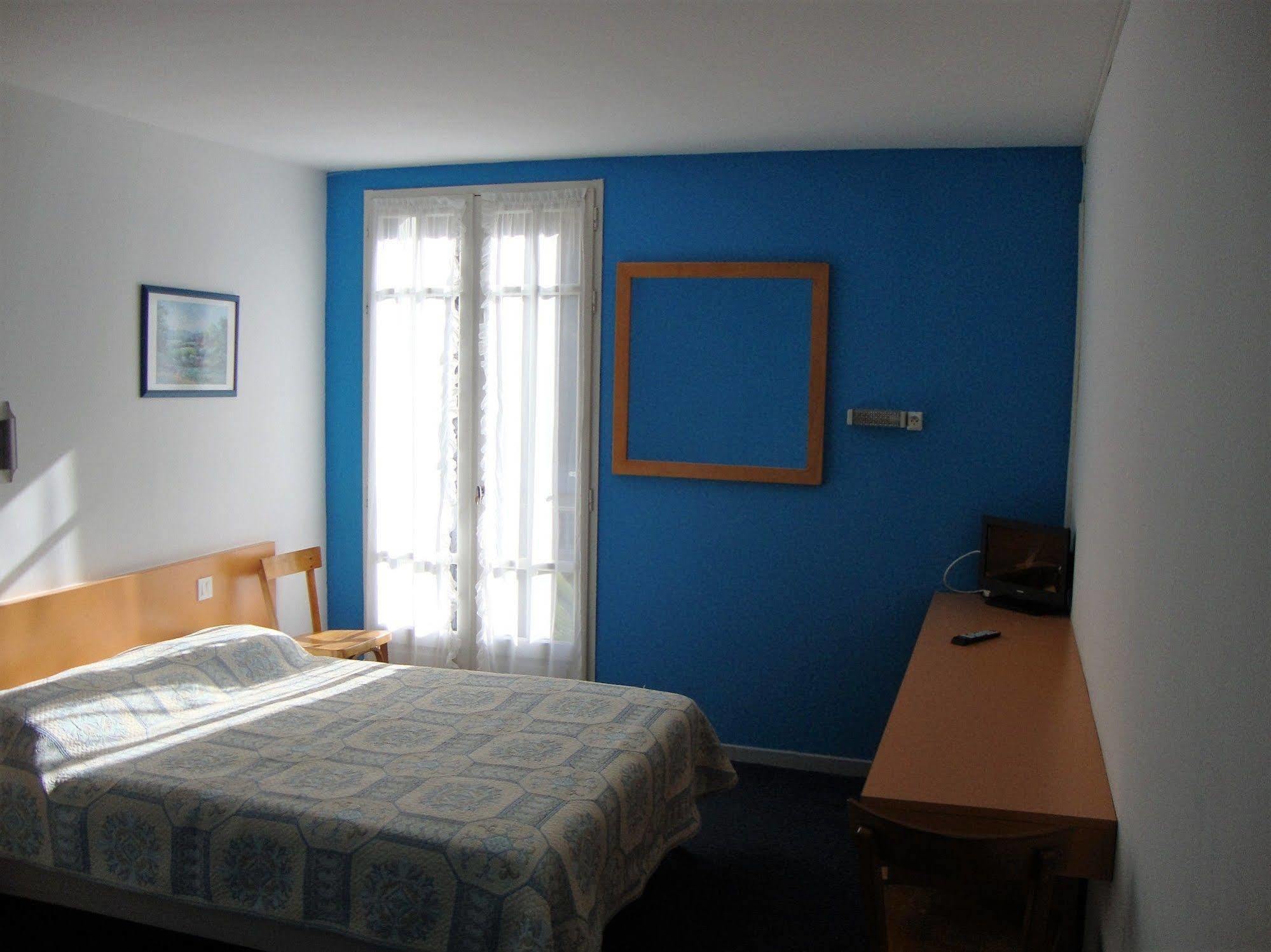 Hotel Au Petit Languedoc Lourdes Exterior photo
